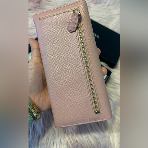 Prada wallet leather pink plain authentic - Picture 8 of 14